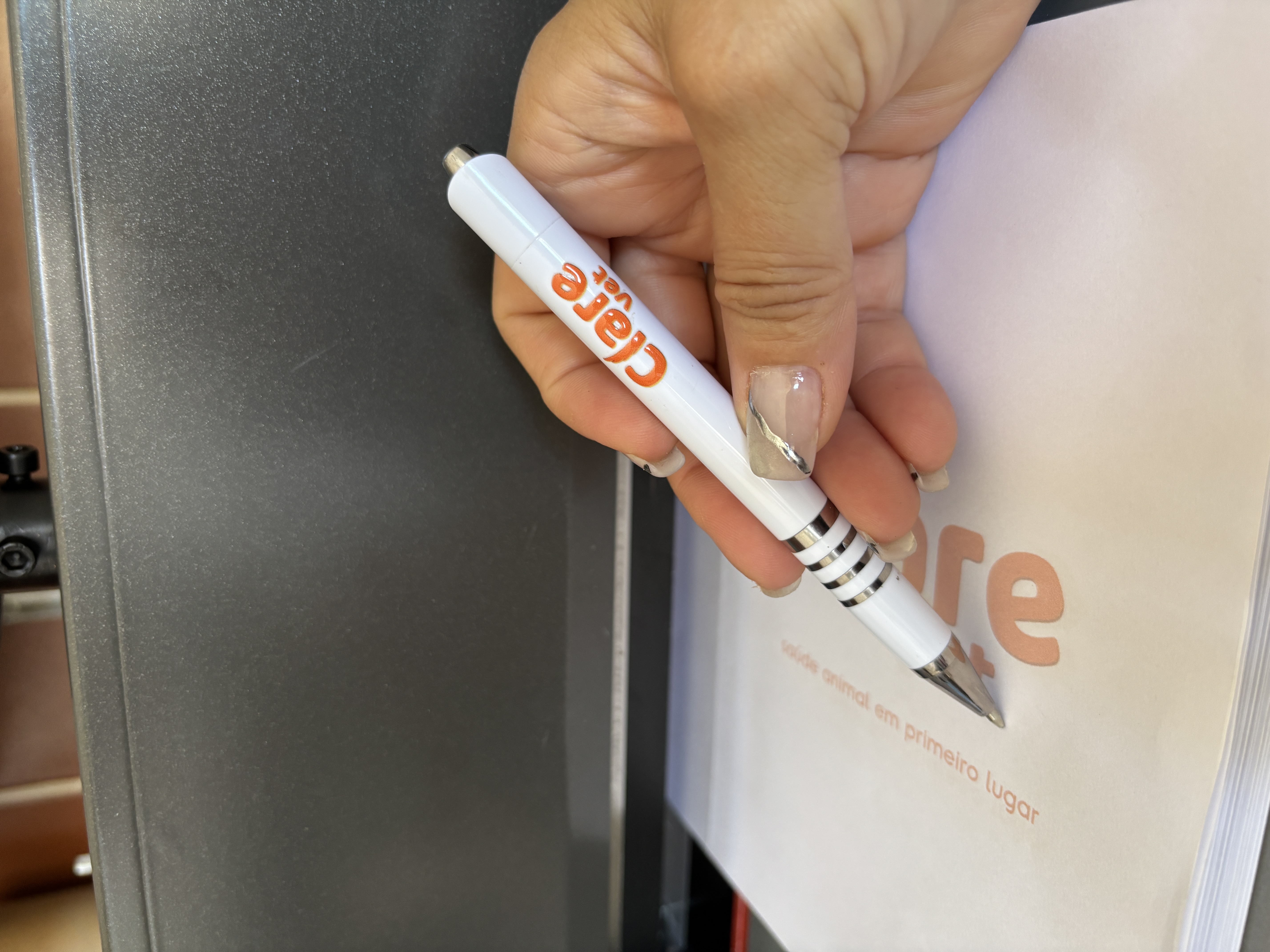 Caneta e material de escritório personalizado